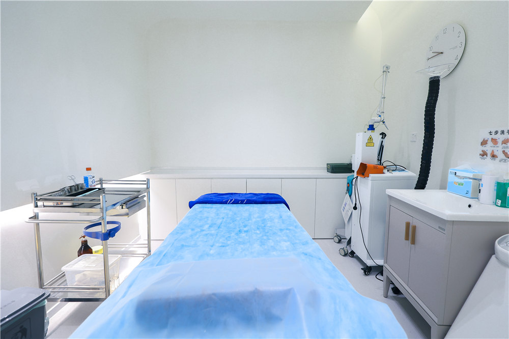 黄寺医美小切口拉皮的美丽经济学