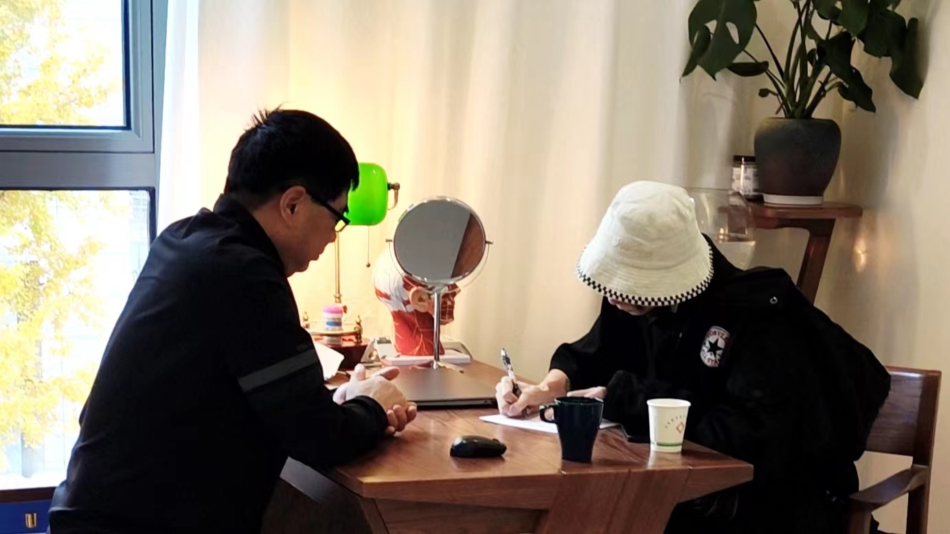 年轻人眼周衰老,对症下药这样做! 年轻人眼周衰老,对症下药这样做!