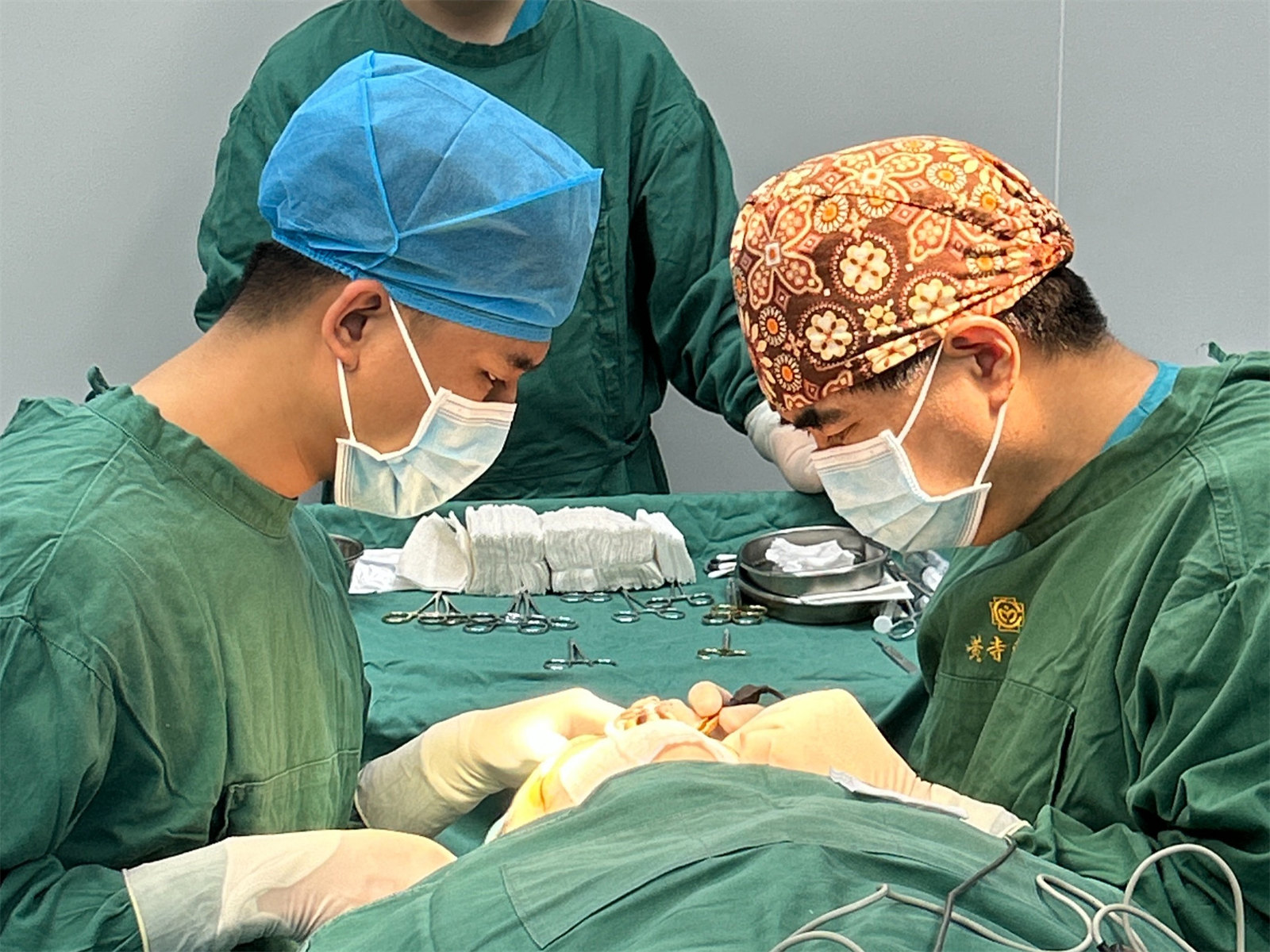 48岁拉皮手术全过程公开,心情堪比过山车! 48岁拉皮手术全过程公开,心情堪比过山车!