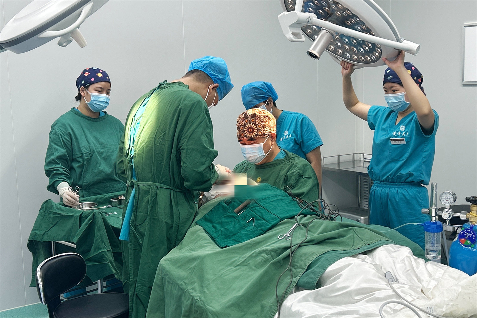 我做了微创去眼袋,只用了7天恢复,眼周重现年轻态 我做了微创去眼袋,只用了7天恢复,眼周重现年轻态