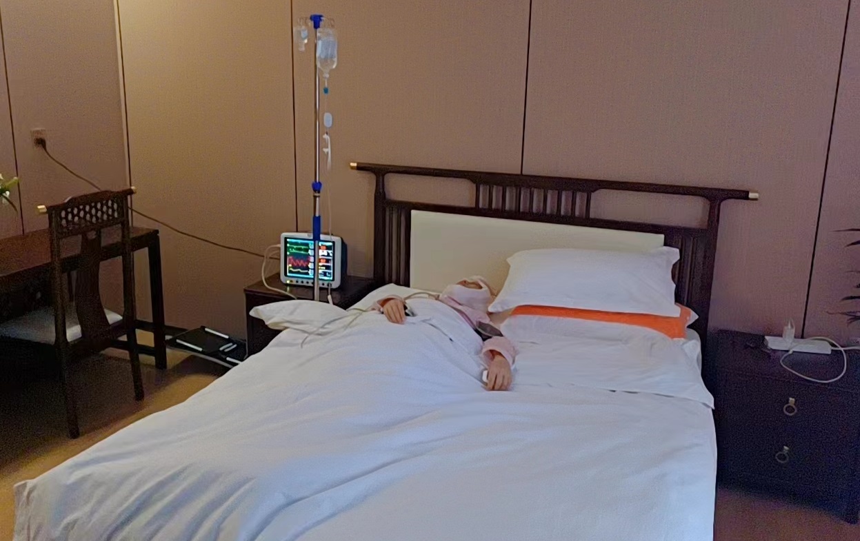 赶在女儿婚礼前做了拉皮手术，看看我术后7天的变化