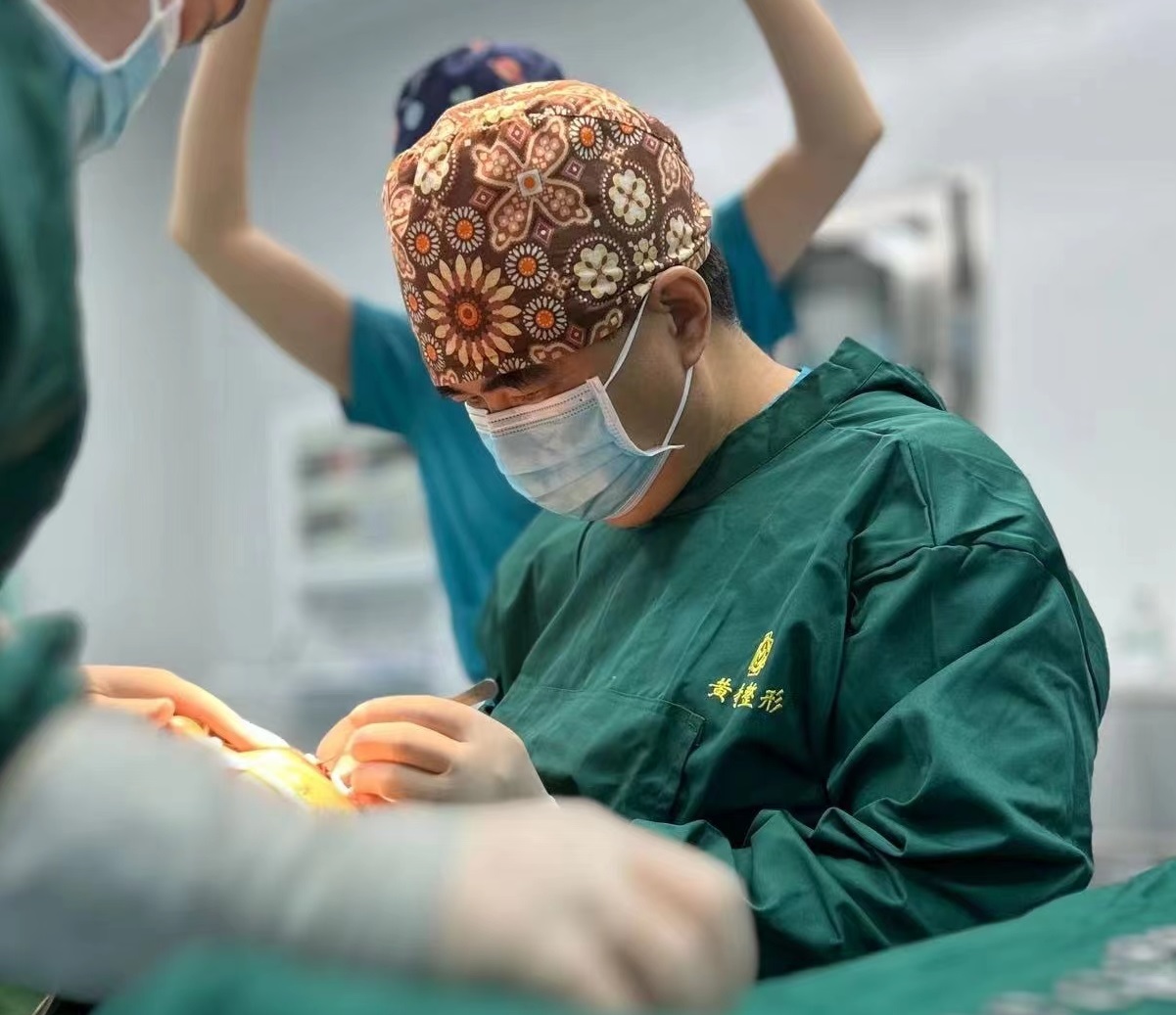 37岁第一次做眼袋手术，感叹手术的神奇，术后7天分享一下