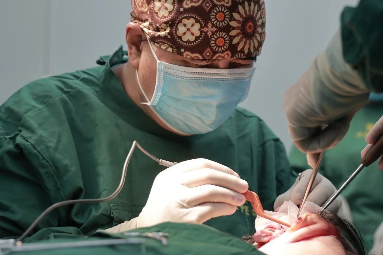 46岁求美者caw小切口面部提升缩紧术后5个月深度分析 46岁求美者caw小切口面部提升缩紧术后5个月深度分析