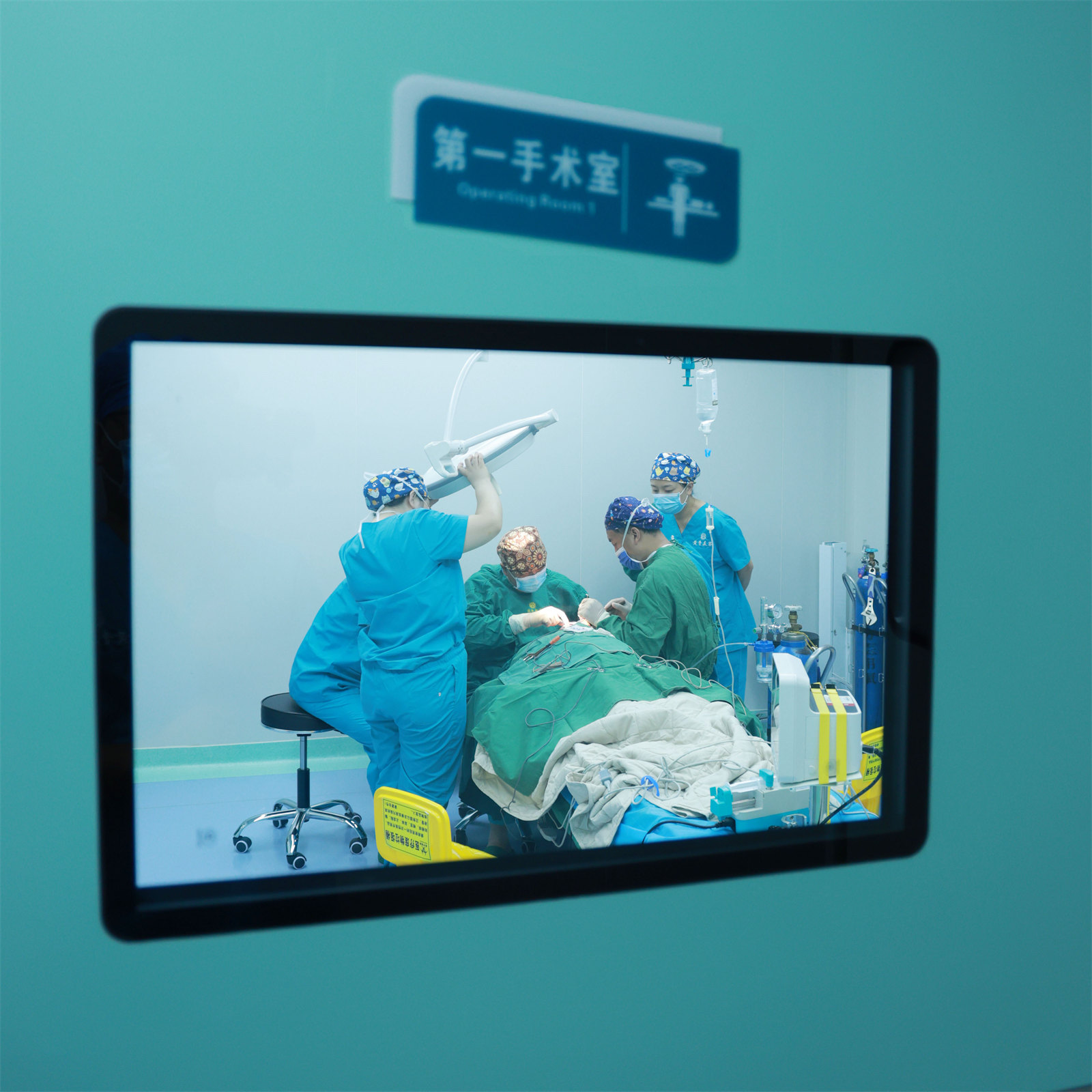 60岁深陷线雕漩涡,终于因为一次拉皮手术上岸 60岁深陷线雕漩涡,终于因为一次拉皮手术上岸