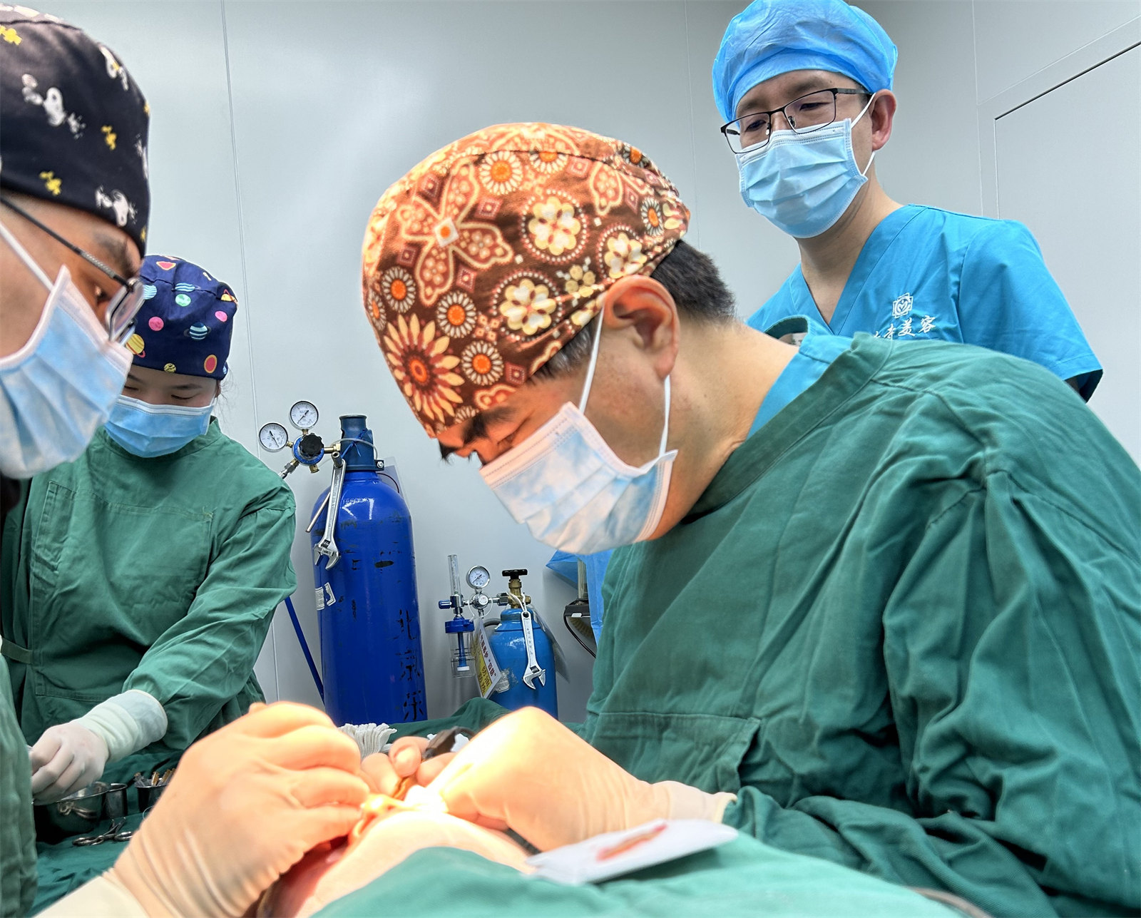 眼袋的钱花的太冤了，这次拉皮+眼袋修复，终于值了